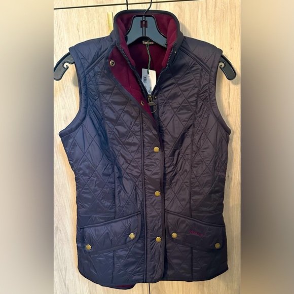 NWTs Barbour Cavalry Gilet/Vest. Navy-Merlot. Size 6 US - Picture 3 of 9